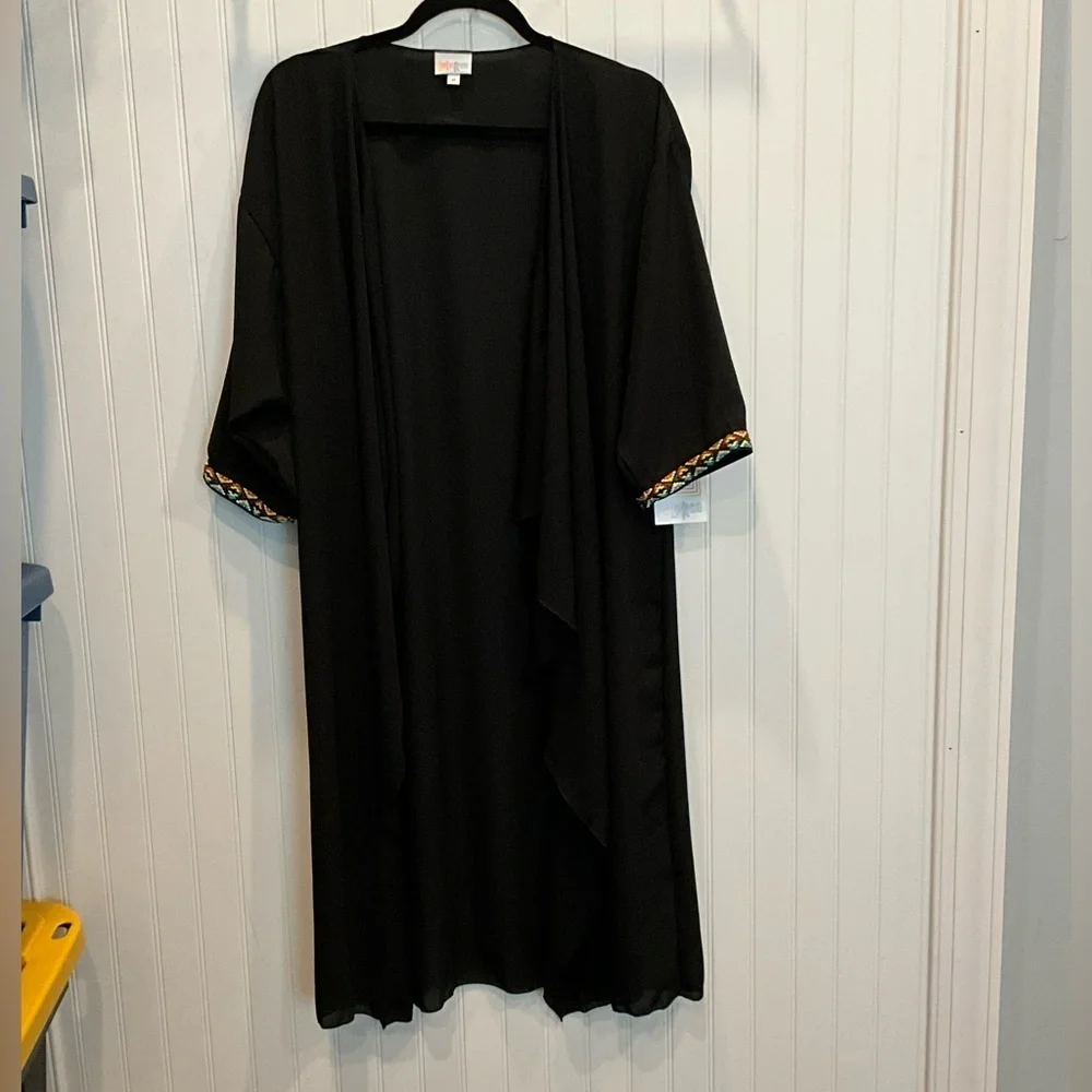❄️ LuLaRoe | Shirley Black Kimono Cardigan with Embroidered Trim Medium